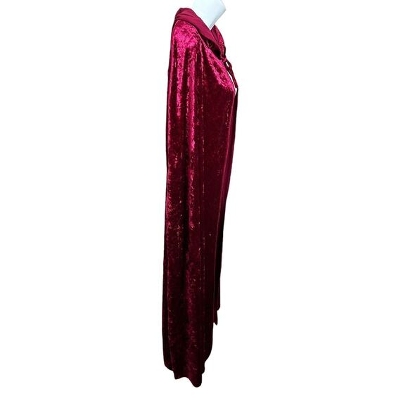 Spirit Burgundy Red Crushed Velvet Hooded Cape Adult ONE SIZE Cosplay Costume - Picture 6 of 9